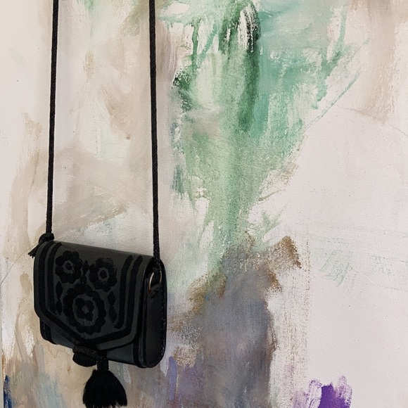 VINTAGE 5” x 5” crossbody bag hand made in Morocco leather, silk embroidered - Picture 11 of 16